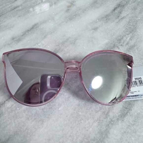 West Loop Pink Oversized Shield Sunglasses - Picture 2 of 4